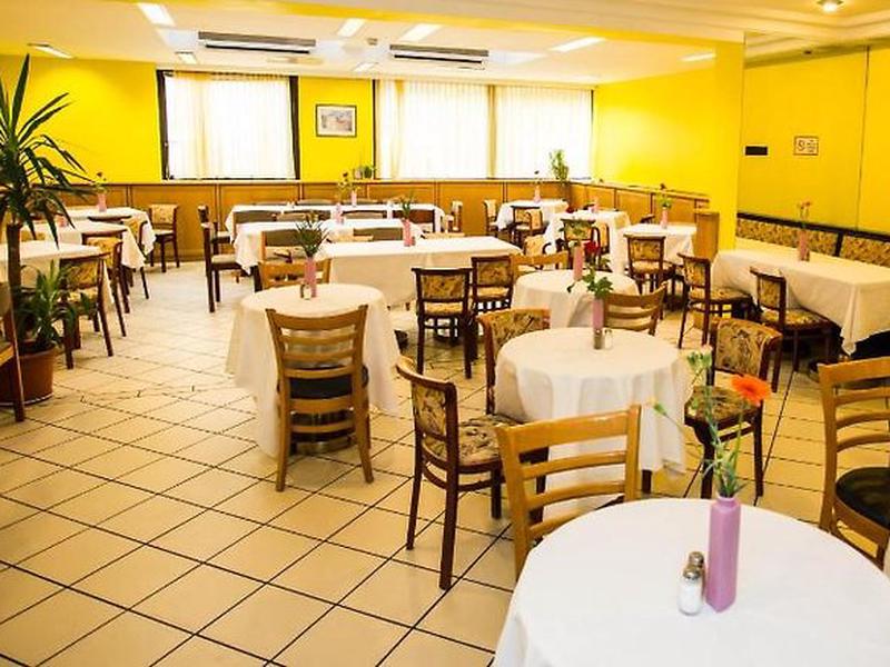 6990215B08B8BA1A13692822E8F28418