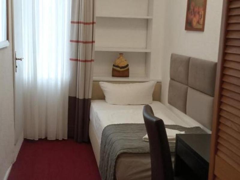 2405516F458A75C30AE5F191B6F20071