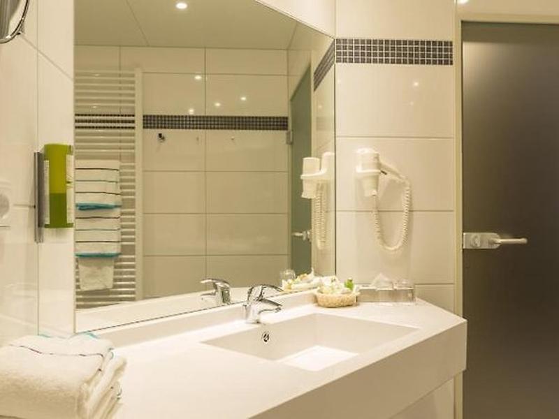 43BBE49B5492E3D3C5D742280375286A