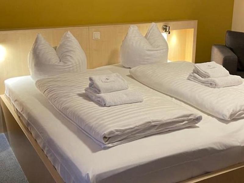 1949E7ECC28C0CE0314F40FEBB31CA87