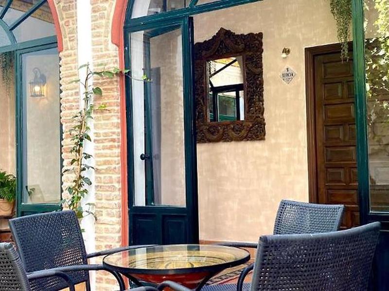 B2156E7F746D4BE012A5B2E047240574