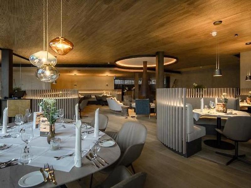 E56B4C020DC53660B1E1E402CEE24F67