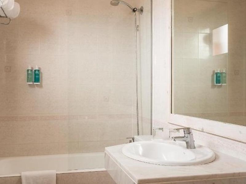 231960B329332A9D9CA26AD669161D03