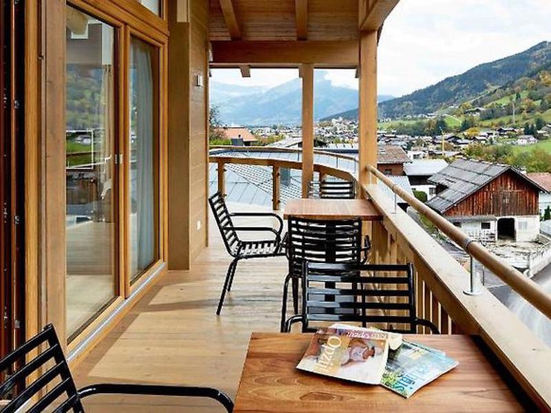 77EA28E1155D59B555A48AAFB26ED2C6