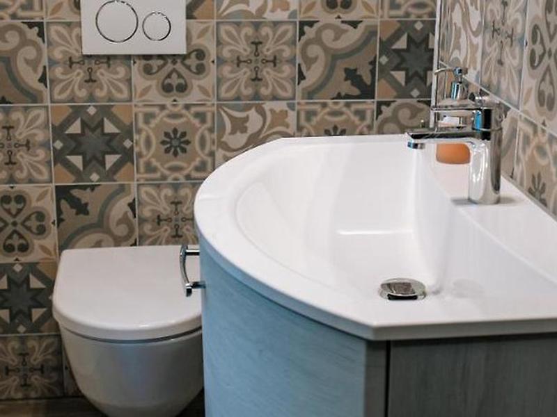 3AED1E7E6A114E64A1CC8DFF0C259BFC