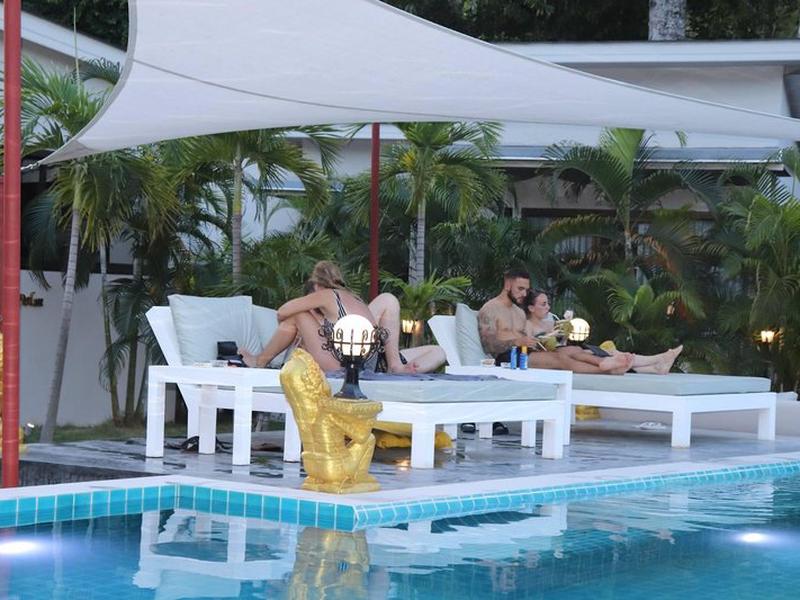 F2051C1860E4726164B7AFDC296037DA