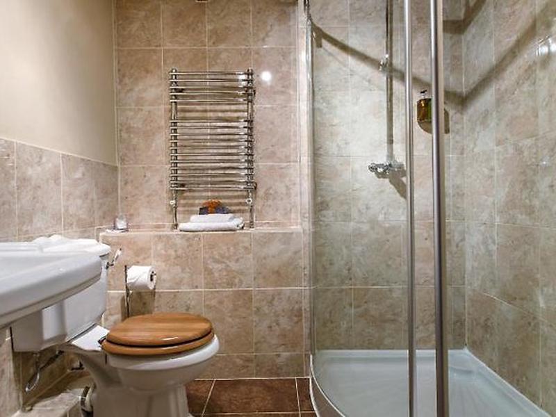 BF6262D0D00C9C39ECCC49D8E9EE7EE6