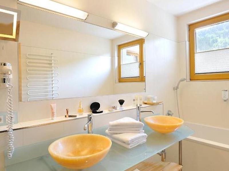 F7ED857A5C0F3E51B86C244A3CC68073