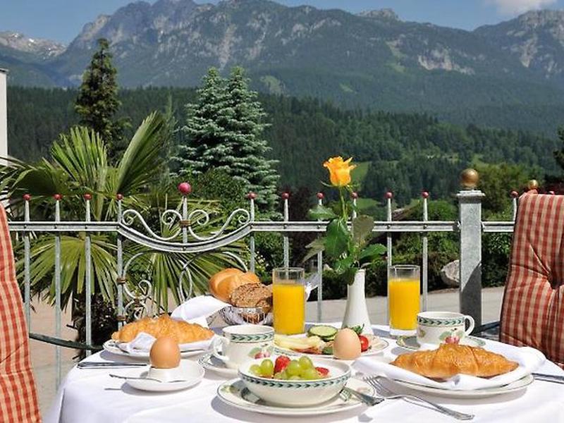 557F937024BB20B00EDCF7D4B8237753