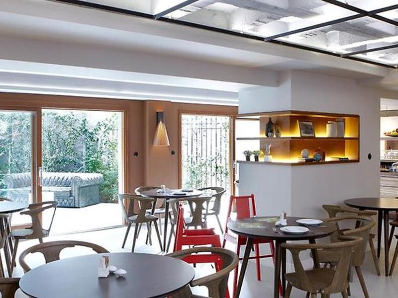 455001354228E72E5E43F3F6DA65F850