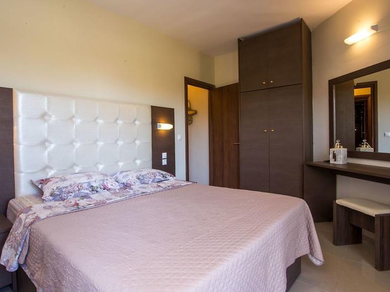 D57F4EDE5E0DF35593A3765D5E52CD4B