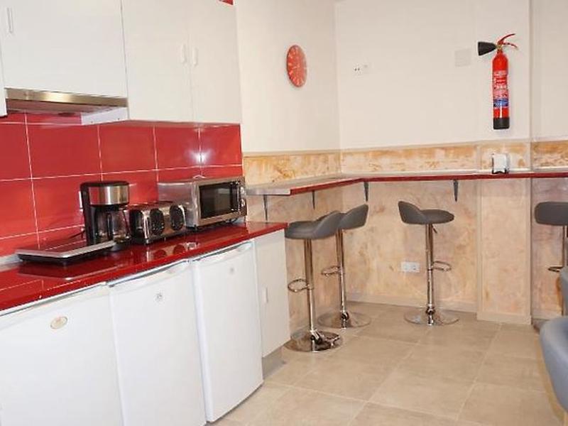 2E5AB1030BD7569CE332A9BD4F7EB389