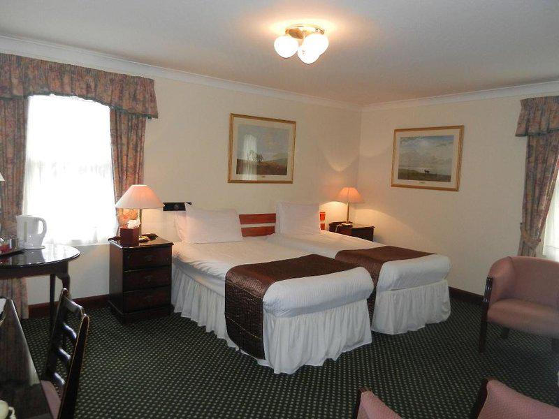 9366DFF6D9DE8463E1E4B4CD4FA34AC1