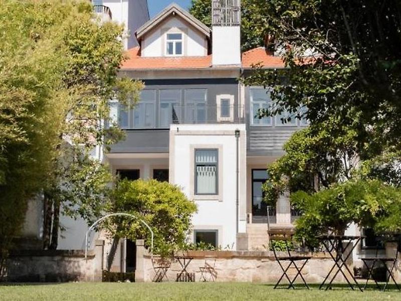 22DF879533280AE0903E9A0104FECBD7