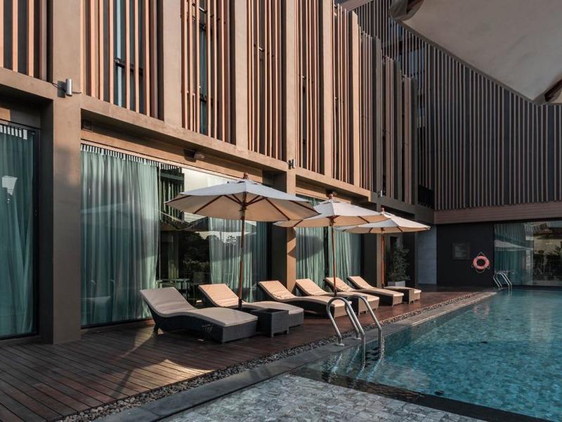 E0285ECAFD50B6CE4C7F4C80B76B43D6