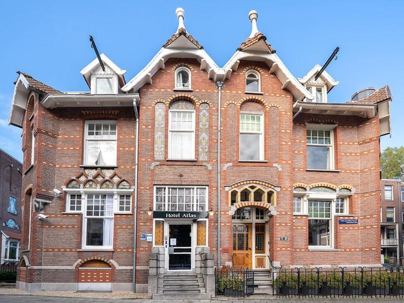 DB556FFFDA3A5F88701D7F47AD36FC1B