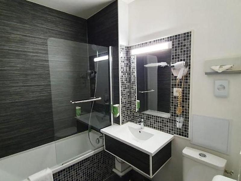 22971671373414F7F682E10E695E6708