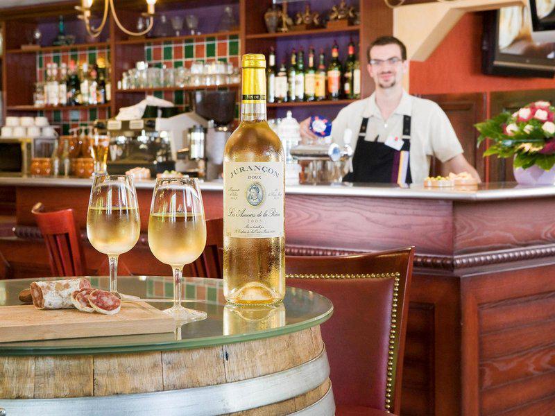 206AFF9E26D3A3C7C2E57F0389F3EA63