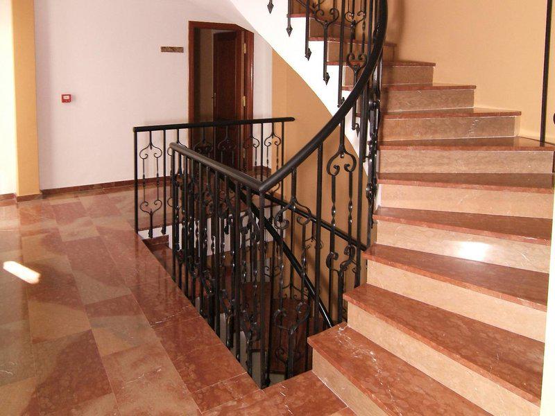 EC8DAEFA2448F608E3085B1B5602D4F0