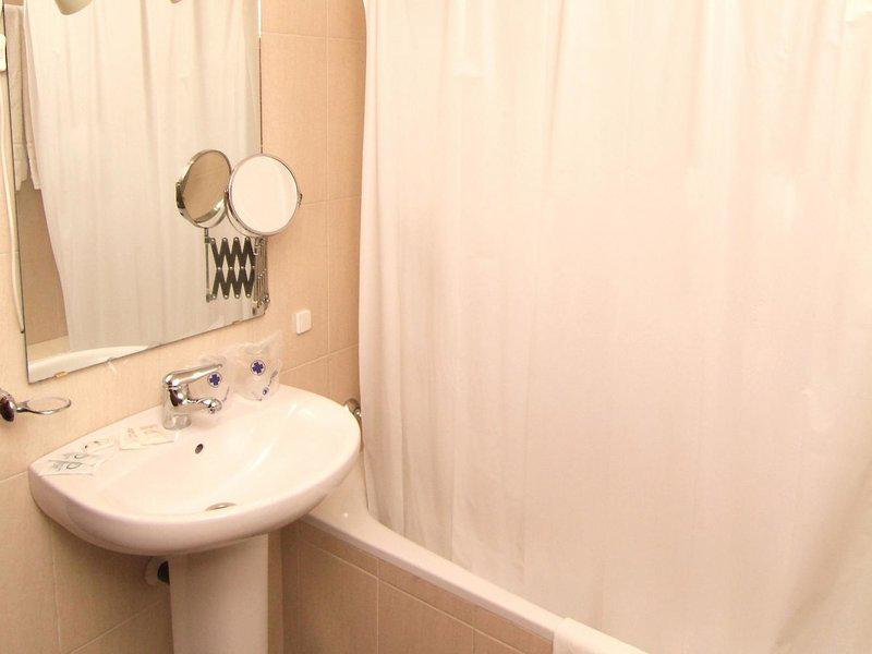 C0648BD36BD5D8C0B6716A42DA1163F3