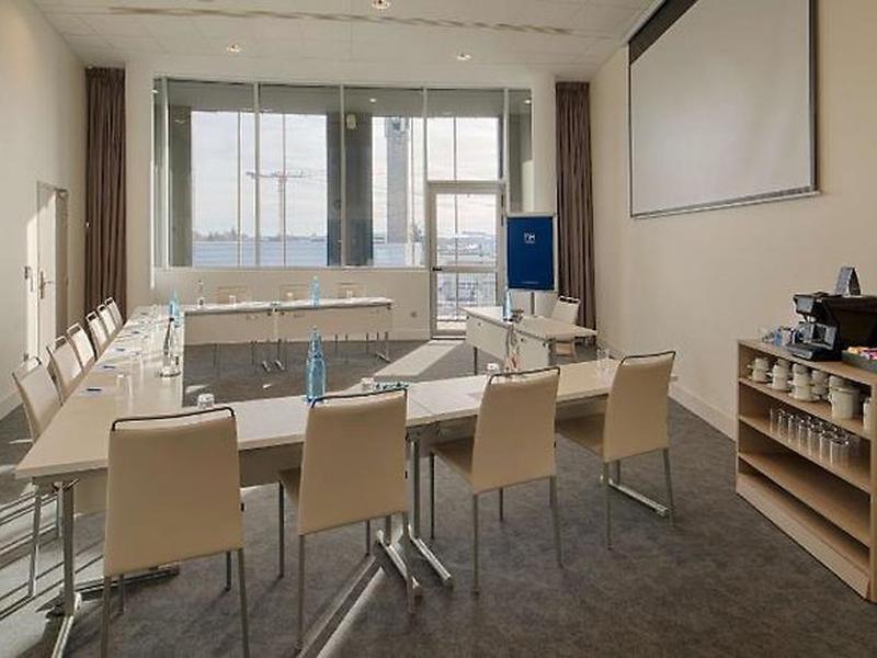 565EF9A5FDD2F6EF61DD719F345EB671