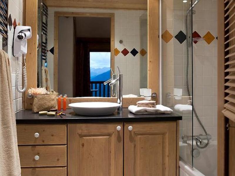 D8814108B96E3AA27C92D1202FF5CF41