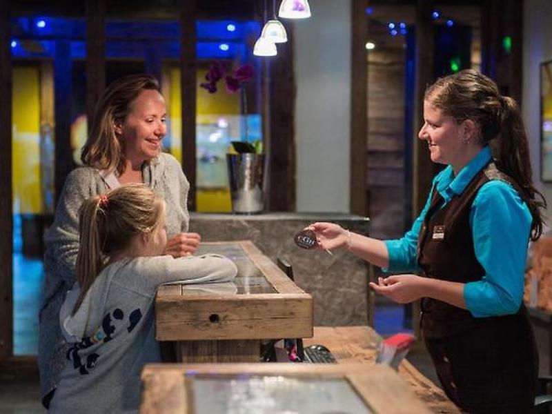 170B32B9A3F4A2C926FD436A2AF4B766