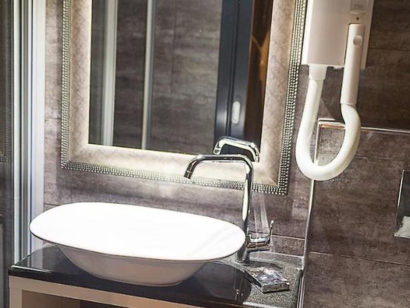 F3F5A239DDE32E9FA498AEB61130B9F2