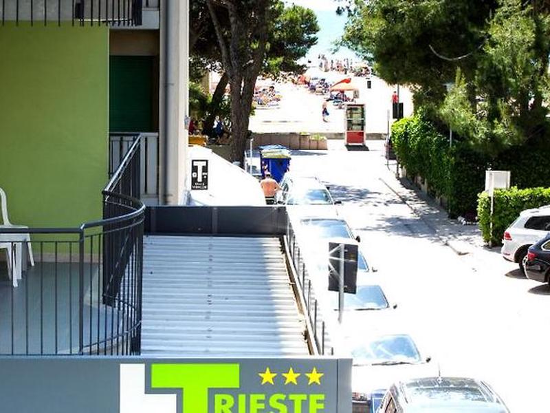 80C76542E9C05945B63DE700DA46009B