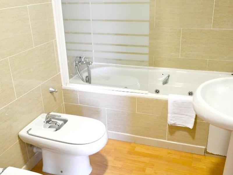 B012DA560A5DDCBC77842A45AB384934