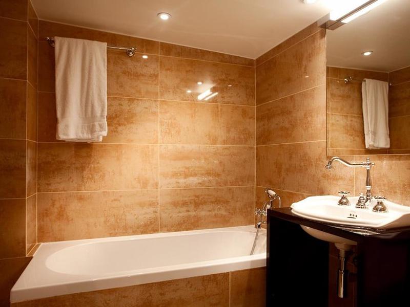 FFAB67EF190FFAE8E29D4CDB0576561C