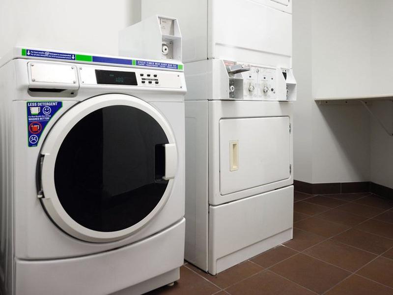 1A4B70B7A10C0336243D4BB6897A4C07