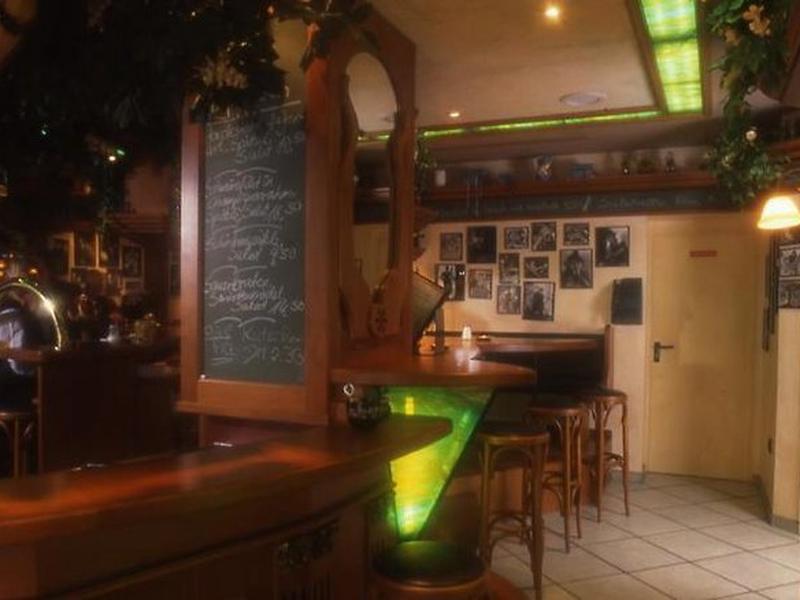 85EBC149EC30C33F9AC7797AEA032A40