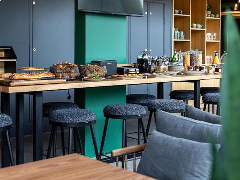 4ED361376B2F3F096600AE1E6C8C32C5