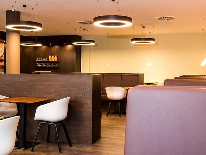 03796F0B9F04F144477894302B393144