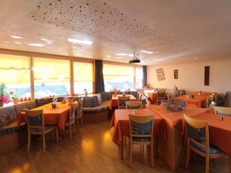 05B4616B544BE9D8AC6AB9DBC5F58A23