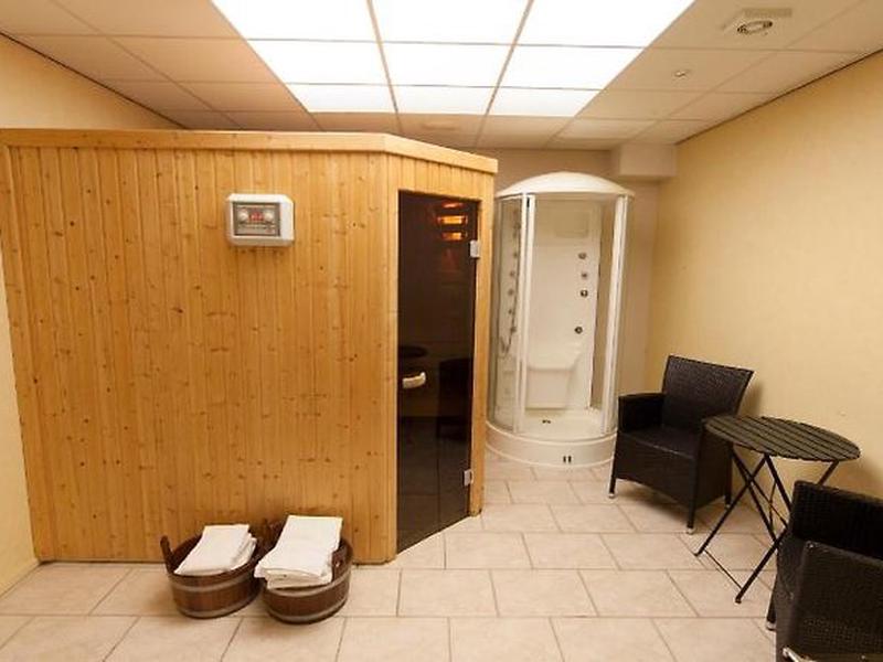 095D683D3AEA9E5A99D53AB4691113FC