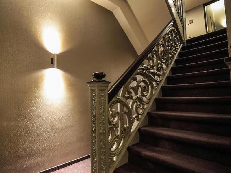 425F5F34818AE0D4A17A28C3217E2FE9