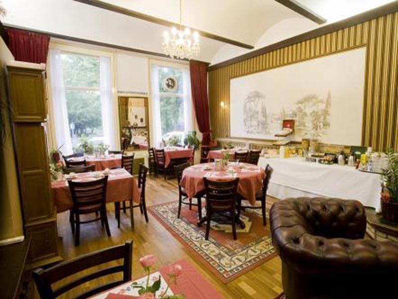 40FF77DE487140E6EE3DA481E9FD9F2A