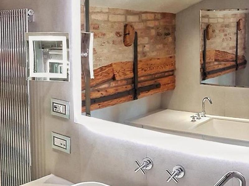 6C1102D0443E7BE9A9708B5DCDAB2B4D