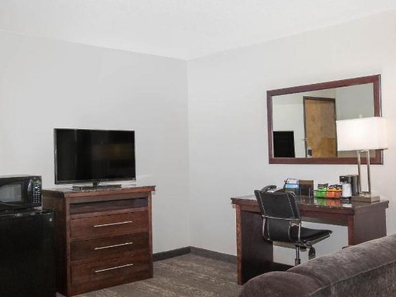 AD19FC4D06755DE3895BD8B375F2D99D