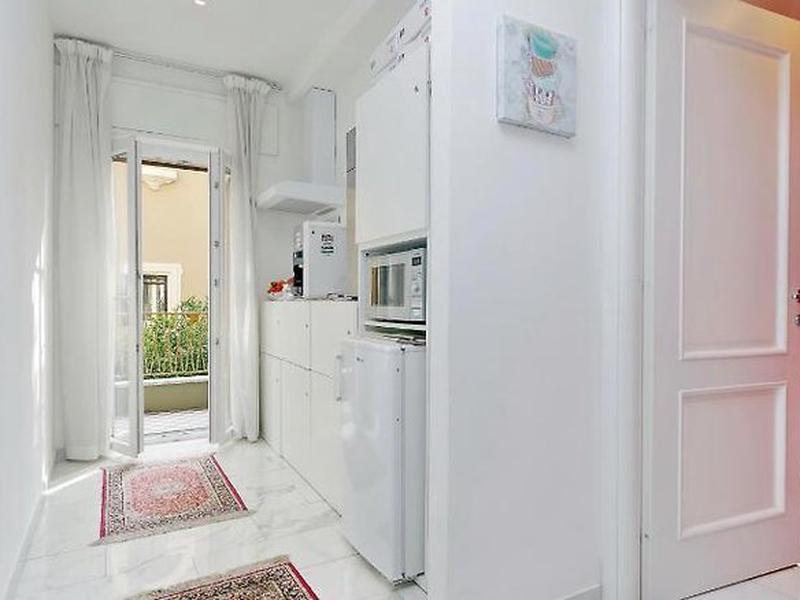 F29435B953B7047297C503E3504A1D81