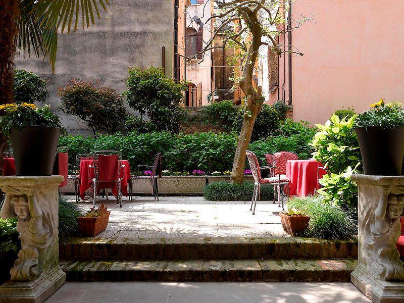 003B1F8BAF26D5A82D4D444FADB766BE