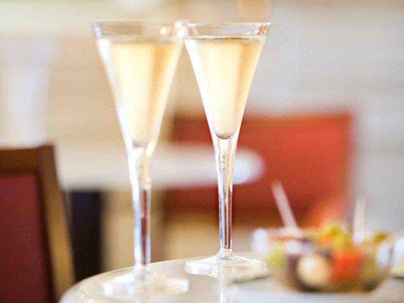 15F9C365E47138DE976D8EE4B2870867