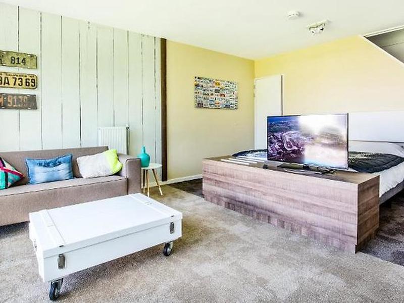 E7D007C3E342D5B72321B9E7B4EDF220