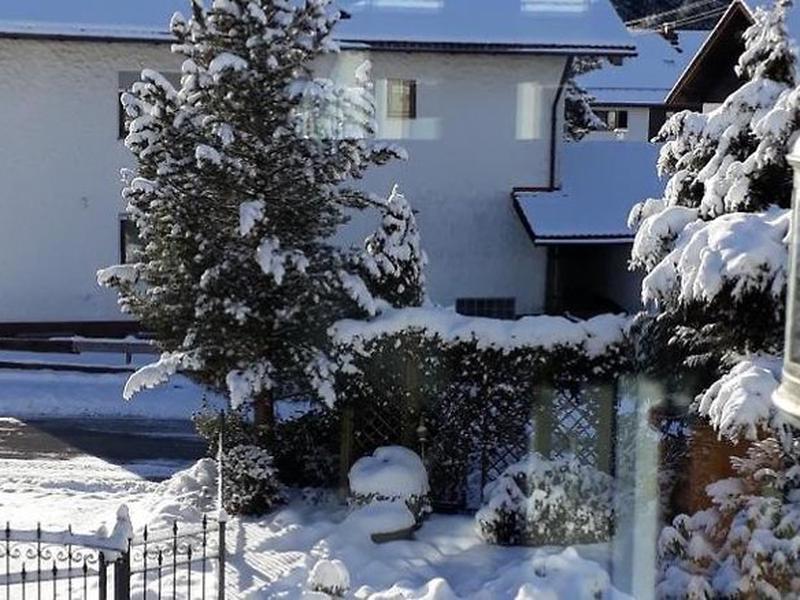 52FCB004050E4B4485B3ADF659C670E7