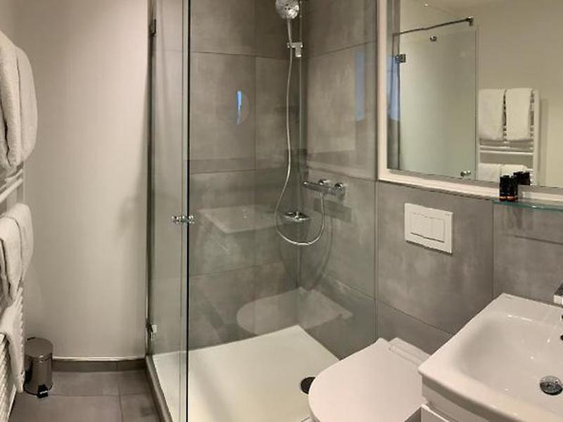 6FCB5A0A5C789504ED2572A66BBFACB8