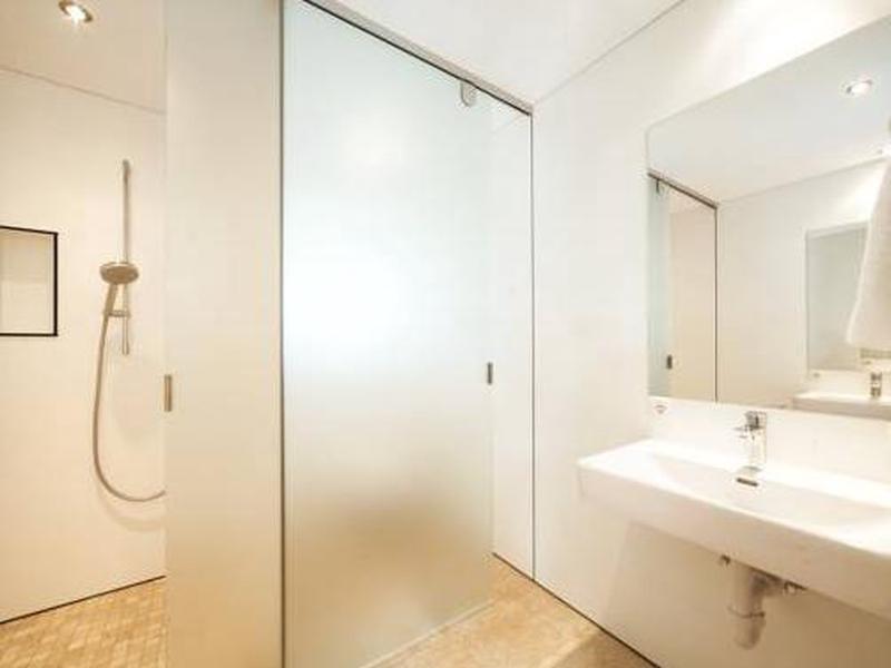 8812572F8B3DF94B40D795392A33ECAB