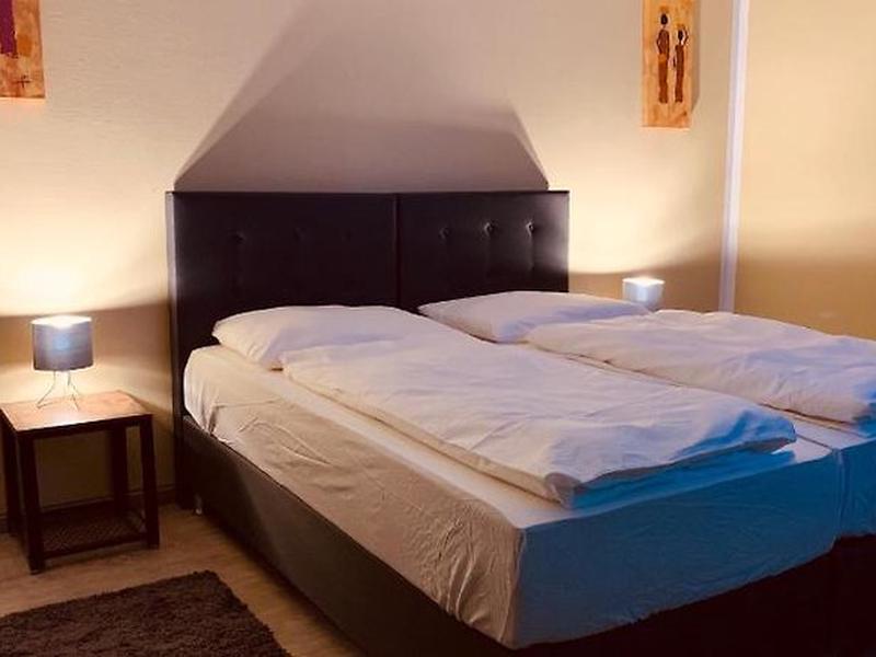 EDF5F3BD560CA884DAB18219F1FCAEC8