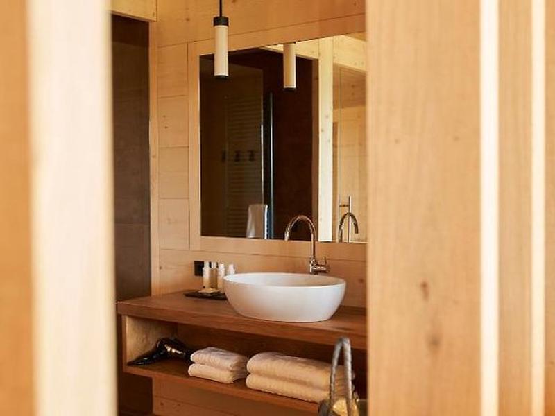 5AF822F224411E4A1417ABB2610E58B8